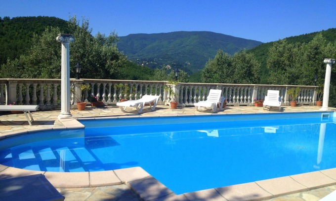 Caprese Michelangelo Resort | Piero Della Francesca , Tuscany for adults only.