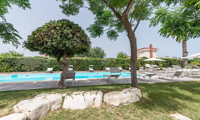 Municipio 1 Bed & Breakfast | Pietramare Luxury - Emerald by Rentbeat