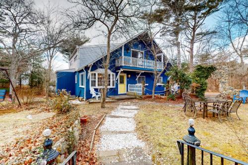Cedar Bushes House | Pilgrim Paradise
