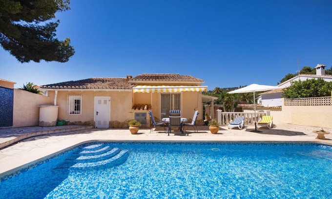 Casas de Torrat Villa | Pinada - private pool, zona chill-out, WIFI gratis