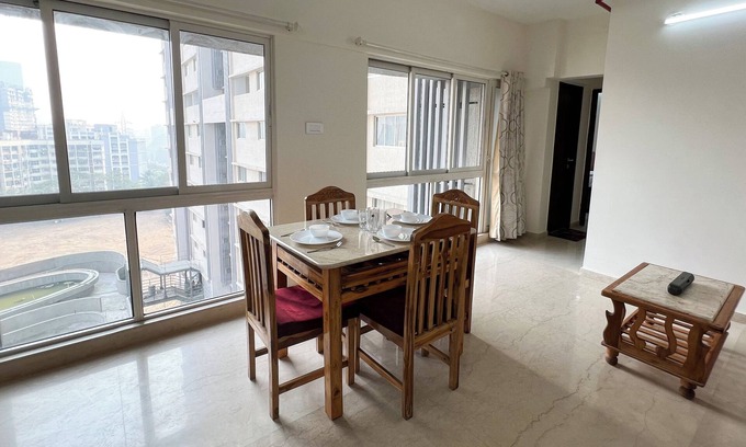 Malad East Apartment | Pinaki Comfort Stay Omkar Signet