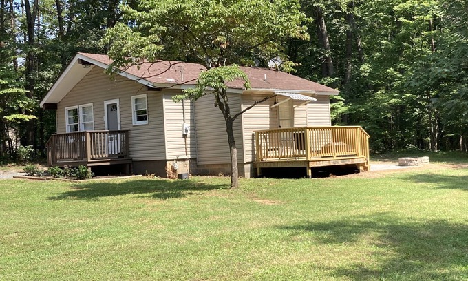 Zion Crossroads Cottage | Pine Grove Cottage - Visit Monticello, Charlottesville & Many Local Wineries
