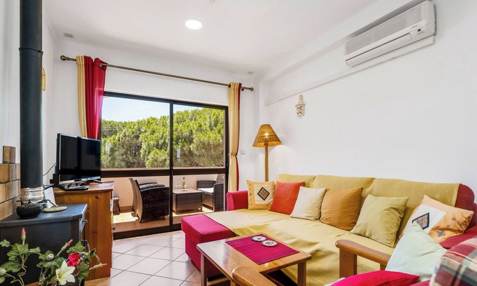 Olhos D'Agua Apartment | Pine Trees Penthouse