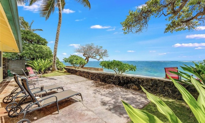 Hauula House | Pineapple Paradise - Natural rock tidal pool