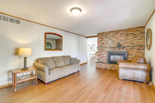 Pineville House | Pineville Home with Fire Pit Less Than Half-Mi to Elk River!