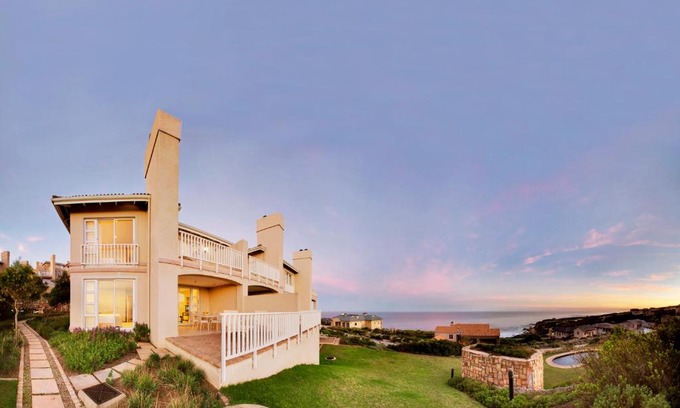 Pinnacle Point Villa | Pinnacle Point Beach & Golf - Penthouse & Villa