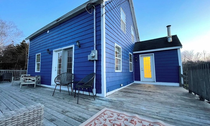 Inverness Cottage | PIPERS COTTAGE -Family & dog friendly, blending rustic charm with modern comfort