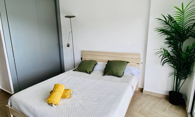 Arenys de Munt Condo | Piso CON Piscina
