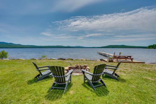 Pittsburg House | Pittsburg Lake House with Magalloway Mountain Views!