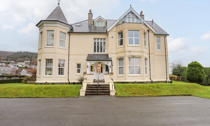 Trefriw Cottage | PLAS MEIRION APARTMENT 3, family friendly, with a garden in Llanrwst