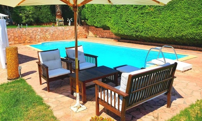Paralia Porovitsis Villa | Platanos Estate
