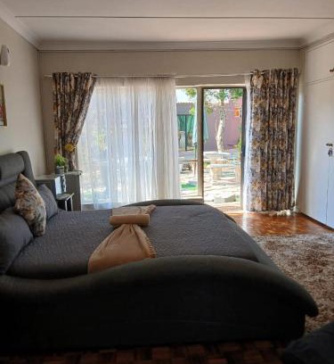 Klerksdorp House | Platinum Guesthouse
