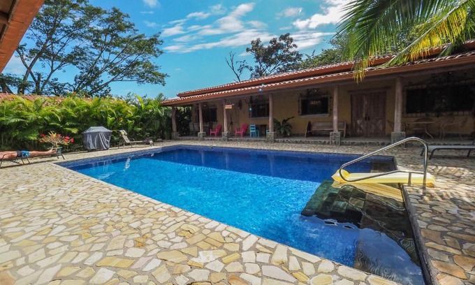 Playa Hermosa Apartment | Playa Hermosa Surf Town Condo