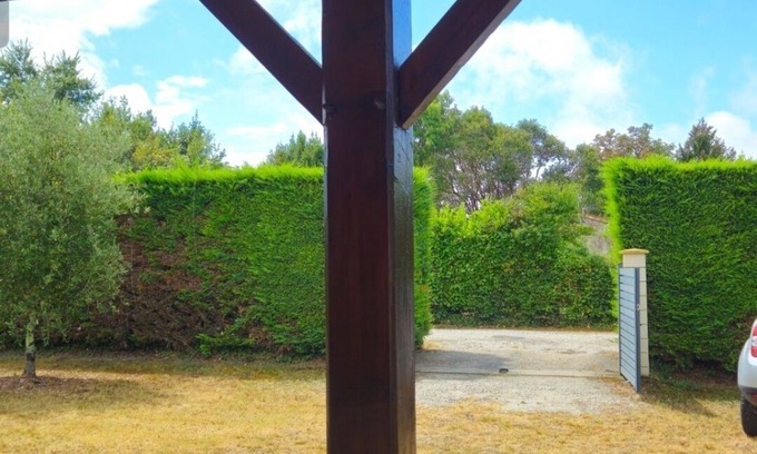 Saint-Germain-dEsteuil House | Pleasant house in the vineyards