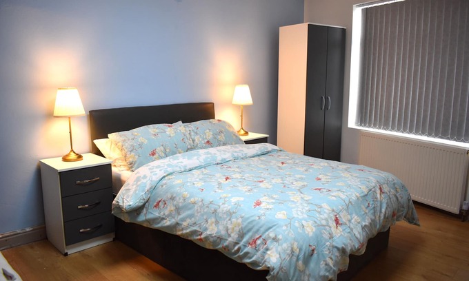 Bordesley Apartment | Pleasant Apartment in City Center
