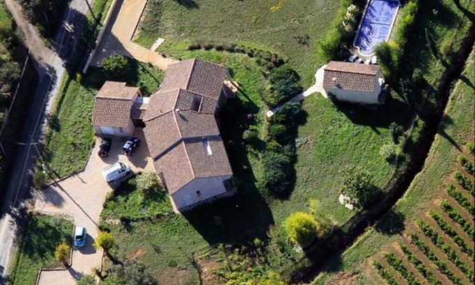 Saint-Just-et-Vacquieres Apartment | Pleasant apartment 18 km from Uzes