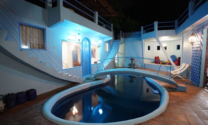 Lovina House | pleasant holiday home