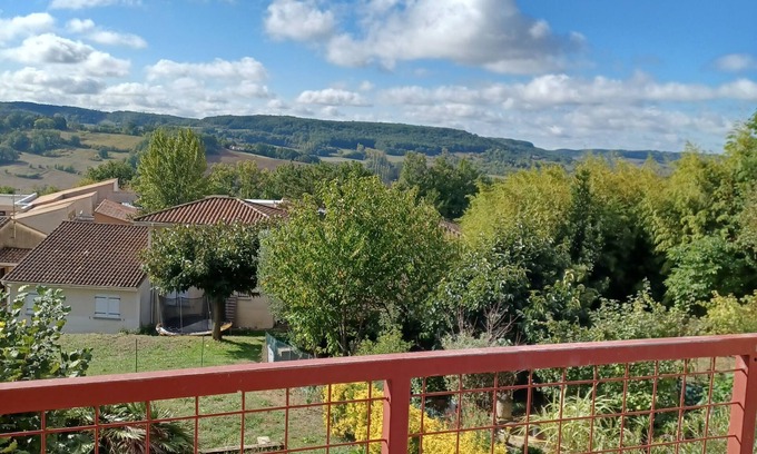 Penne-d'Agenais House | Pleasant quiet townhouse with garden