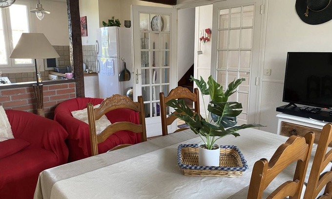 Saint-Cast-le-Guildo House | Pleasant stone house in the Isle district of Saint Cast