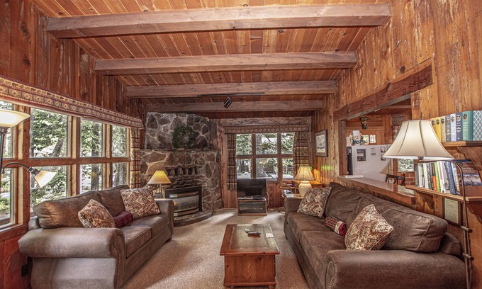 Sunnyside House | Plesums by Hauserman Rentals