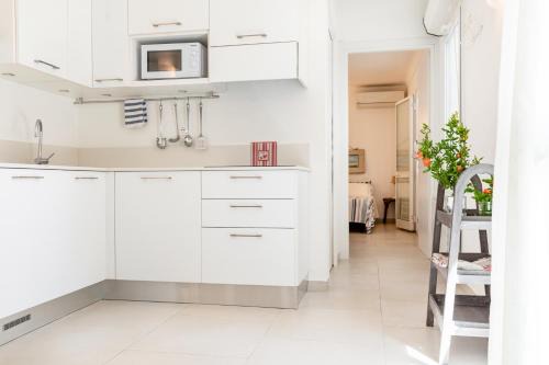 San Bartolomeo al Mare Apartment | Pochi Passi dal Mare