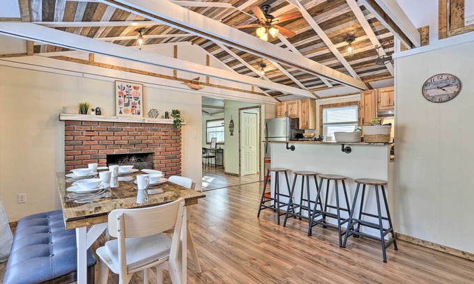 Thornhurst Cabin | Pocono Lake Retreat w/Fire Pit + Private Hot Tub!