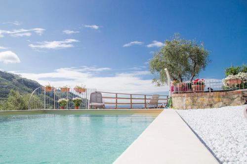 Pescia House | Podere Scoglio d'Oro