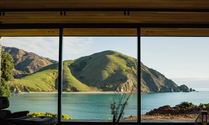Nelson Region House | Pohutukawa Lodge, Pepin Island