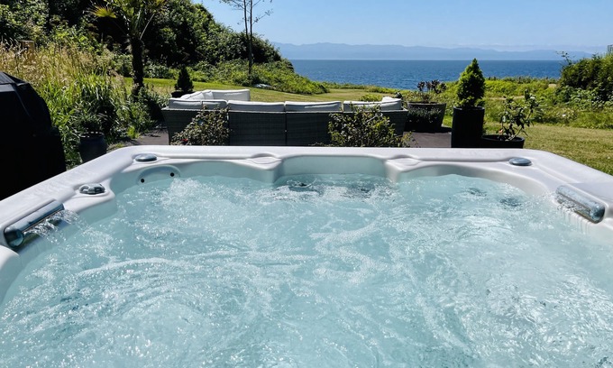 Otter Point Resort | Points West Oceanfront Resort 3 bedroom Ocean Point Beach House