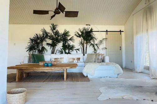 Lobos Villa | Polo Club Lodge