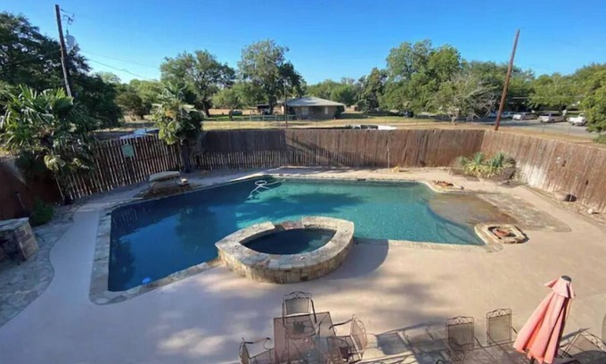Mason House | Ponderosa Home, great for families