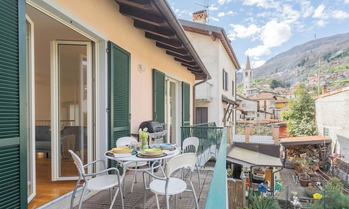 Consiglio di Rumo Apartment | Ponente Balcony & Garden by Rent all Como