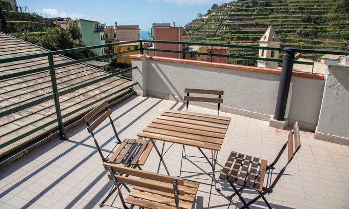 Manarola Apartment | Ponte Vecchio