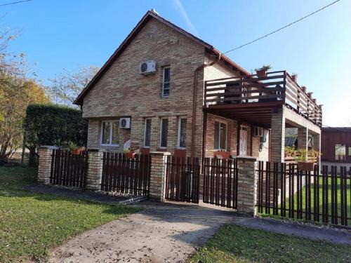 Nagybaracska House | Ponty-Poronty Vendégház