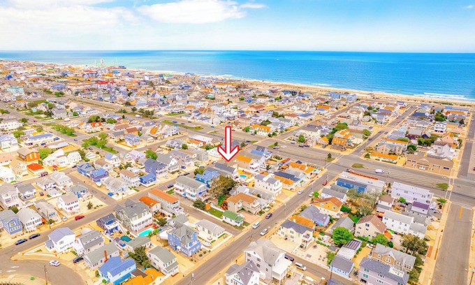 Ortley Beach Condo | POOL AND HOT TUB! 2 BLOCK WALK TO BEACH & BOARDWALK