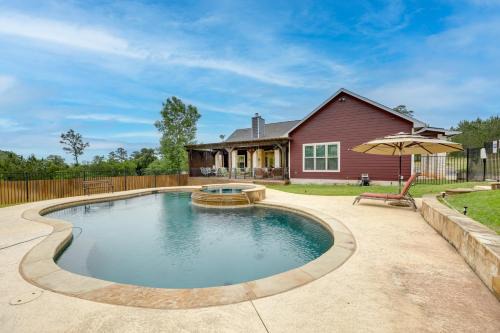 Bastrop House | Pool and Hot Tub in Sunny Smithville Getaway!
