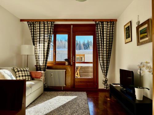 San Bernardino Apartment | Pool and Sauna!San Bernardino Studio Apartment with free parking and wifi, Netflix account available!