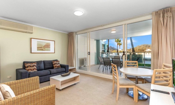 Ettalong Beach House | POOL DELIGHT - ETTALONG BEACH RESORT