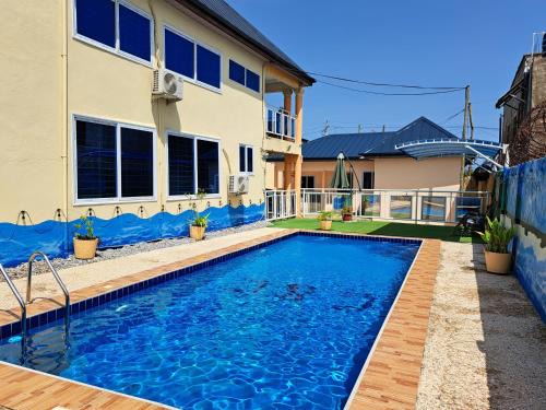 Accra Apartment | Pool House Retreat in Accra