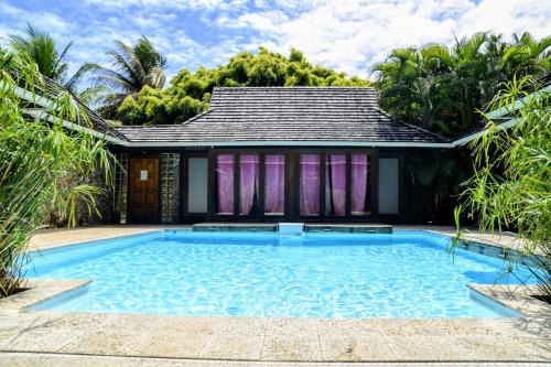 Moorea-Maiao Villa | Pool Mountain Moorea