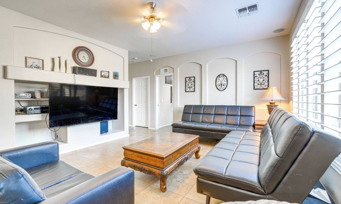 San Tan Valley House | Pool & Patio: San Tan Valley Getaway!