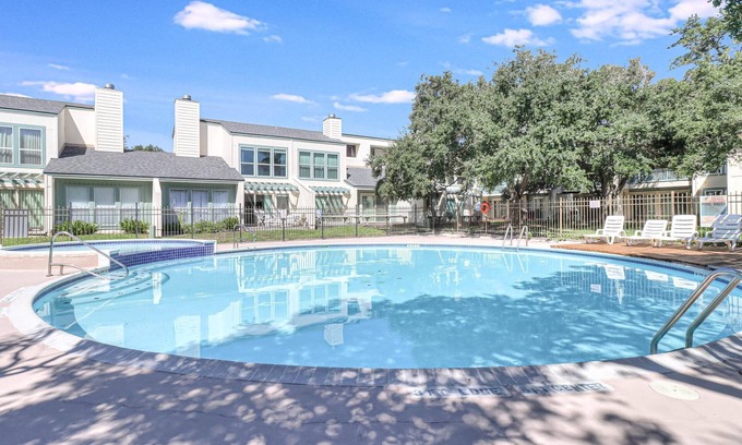Sailhouse Condo | Pool, Pier, Boat dock, Ramp and Trailer Parking, Tennis Courts.