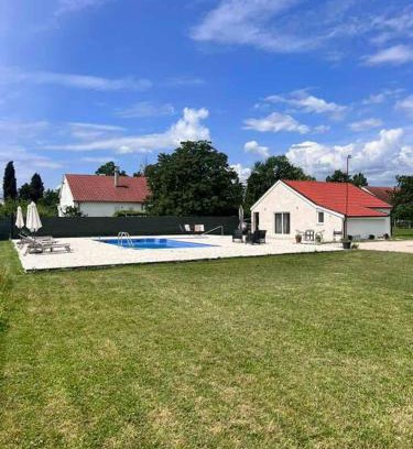 Pricelje Villa | Pool & River House - Lazara
