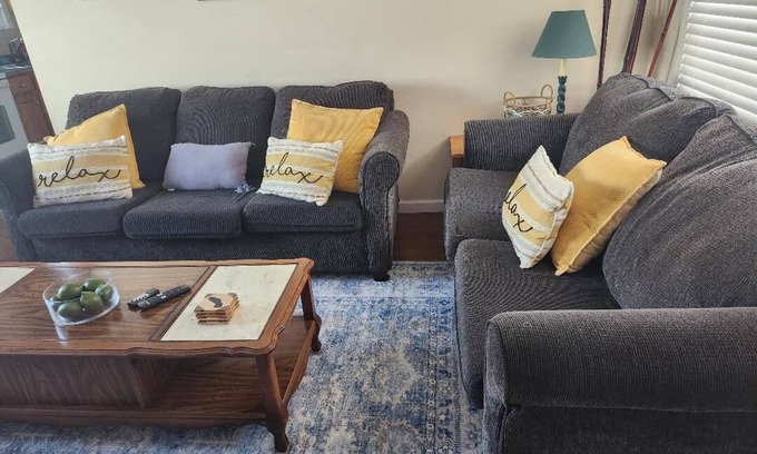 Toms River Condo | Pool side Near Bay 2-Bedroom Condo