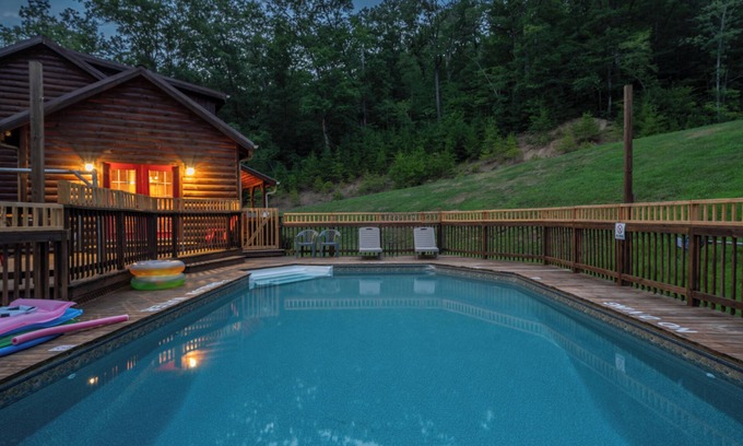 Means Cabin | Pool Table | High Speed WiFi | Starry Mountain Night | Secluded Cabin | Red River Gorge, Kentucky!