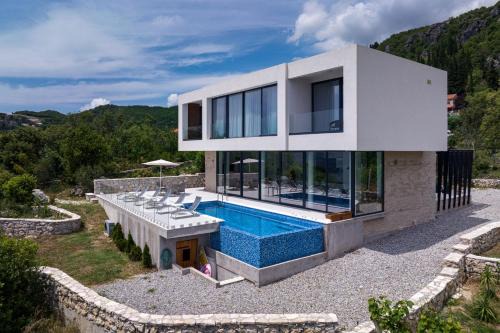 Trebesinj Villa | Pool Villa Luxoria Trebesin