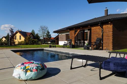 Mukarov House | Pool Villa Mukařov