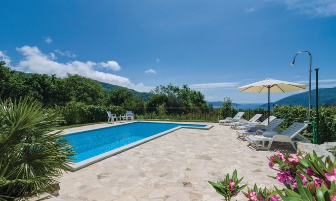 Mojdez Villa | Pool Villa Panorama Mojdež, Igalo, Montenegro