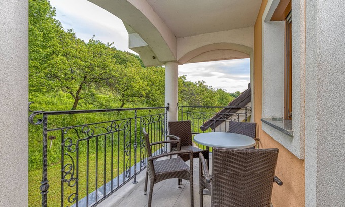 Pisece Apartment | Pool Villa Silva Marija - App 206, Pišece, Slovenia