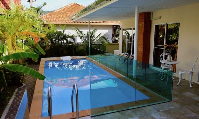Kamala House | Pool villa, walk to beach, restaurants & 7Eleven